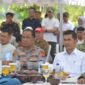 Sekda Aceh, M. Nasir, S.IP, MPA, bersama Forkopimda Aceh saat mengikuti secara virtual acara Peresmian Bendungan Rukoh Pidie, Bendungan Keureuto Aceh Utara Provinsi Aceh, Bendungan Sidan Provinsi Bali, Bendungan Jlantah Provinsi Jawa Tengah serta Bendungan Meninting Lombok Barat NTB, yang diresmikan Oleh Presiden RI, Prabowo Subianto di Provinsi NTB, dari Bendungan Rukoh, Kabupaten Pidie, Jum'at, (10/7/2026). Foto: Dok. Biro Adpim Setda Aceh