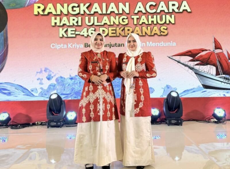 Ketua Dekranasda Kabupaten Aceh Barat, Ny. Afrinda Novalia, bersama Wakil Ketua Ny. Lisa Nazmi menghadiri puncak peringatan HUT Dekranas ke-46 dan pembukaan Pameran Kriya dan Wastra Dekranasda se-Indonesia di Trans Studio Mall Makassar, Jumat (10/7/2026). Foto: Dok. Pemkab Aceh Barat