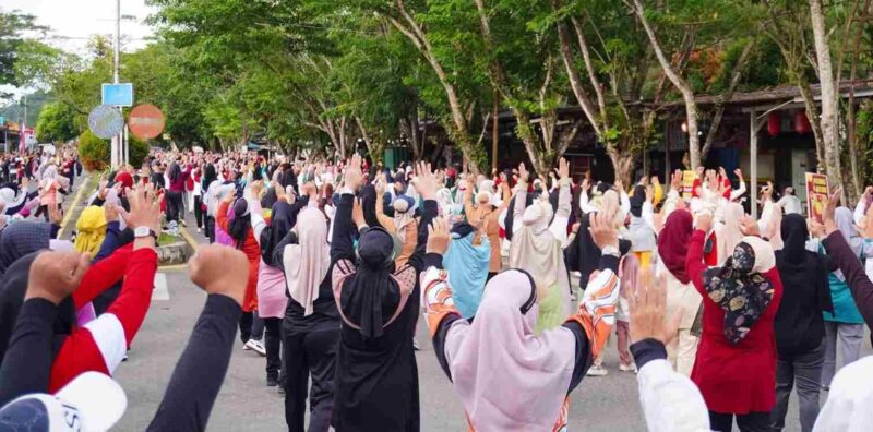Bupati Simeulue dan Wakil Bupati Simeulue mengajak masyarakat untuk hadir meramaikan acara Care free Day. (Foto : Dok, AgusMuliadi)