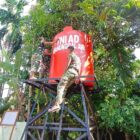 Air mulai mengalir dari sumur bor yang dibangun Satgas TMMD ke-129 Kodim 0107/Aceh Selatan di Masjid Aur Pelumat, Kecamatan Labuhanhaji Timur, Aceh Selatan, Senin (10/8/2026). Foto: Dok. Istimewa