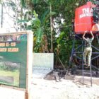 Satgas TMMD Reguler ke-129 Kodim 0107/Aceh Selatan merampungkan pemasangan tandon air sebagai bagian dari pembangunan sarana penyediaan air bersih bagi warga Desa Paya Pelumat dan Aur Pelumat, Kecamatan Labuhanhaji Timur, Minggu (9/8/2026). Foto: Dok. Istimewa