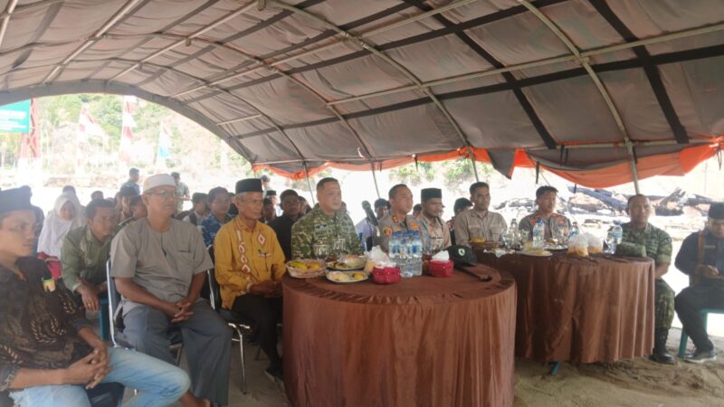 Ket. Foto: Dandim 0106/Aceh Tengah Letkol Czi Rudy Haryanto bersama Forkopimda dan masyarakat mengikuti launching 2.500 Jembatan Garuda dan 3.000 Titik Air Bersih di Desa Reje Payung,(13/8/2026).(Dok: Ist)
