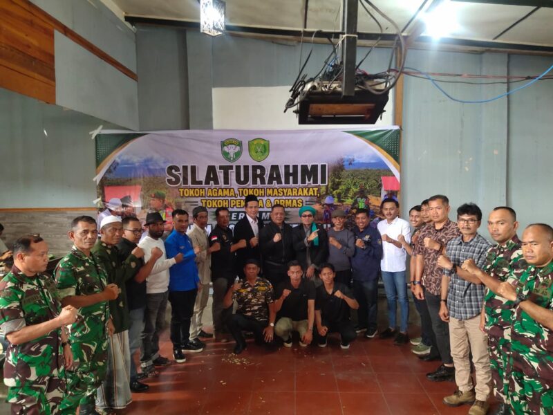 Dandim 0106/Aceh Tengah Letkol Czi Rudy Haryanto bersama tokoh agama, tokoh masyarakat, tokoh pemuda dan pimpinan organisasi kemasyarakatan dalam kegiatan silaturahmi, (22/8/2026) foto.(Dok:Ist)