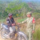 Sertu Hendri Mahera saat melaksanakan komunikasi sosial bersama warga Desa Merah Said, Kecamatan Jagong Jeget, Aceh Tengah, Jumat (28/8/2026).foto:(dok:Ist)