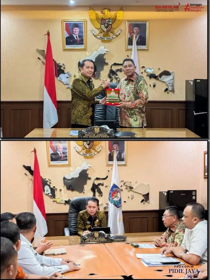 Bupati Pidie Jaya H. Sibral Malasyi bersama jajaran Pemerintah Kabupaten Pidie Jaya melakukan pertemuan dengan Dirjen Bina Keuangan Daerah Kemendagri Agus Fatoni di Jakarta, Kamis (17/9/2026). Foto: Dok. Istimewa 