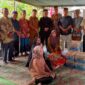 Jenasah warga Simeulue tertahan di RSUZA Paguyuban Teupah Timur ulurkan kepedulian. (Foto: Dok, AgusMuliadi/Acehnow)