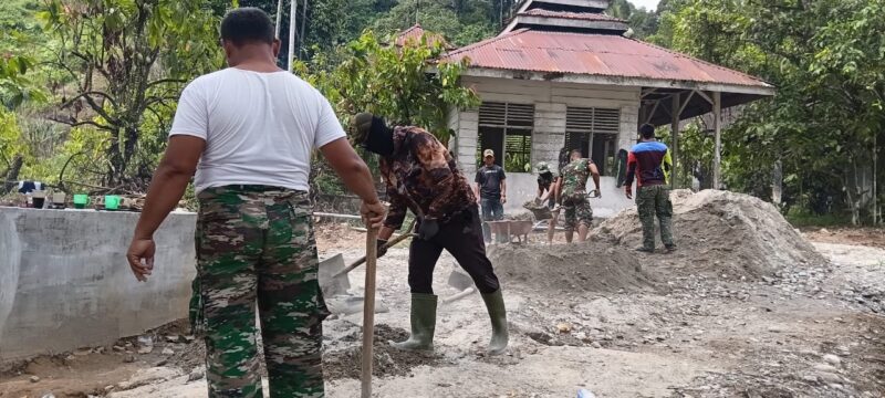Satgas Jembatan Gantung Perintis Kodim 0108/Agara bersama warga mempercepat pembangunan Jembatan Gantung Perintis Garuda melalui pekerjaan pondasi di Desa Lawe Ger Ger, Sabtu (5/9/2026). Foto: Dok. Istimewa 