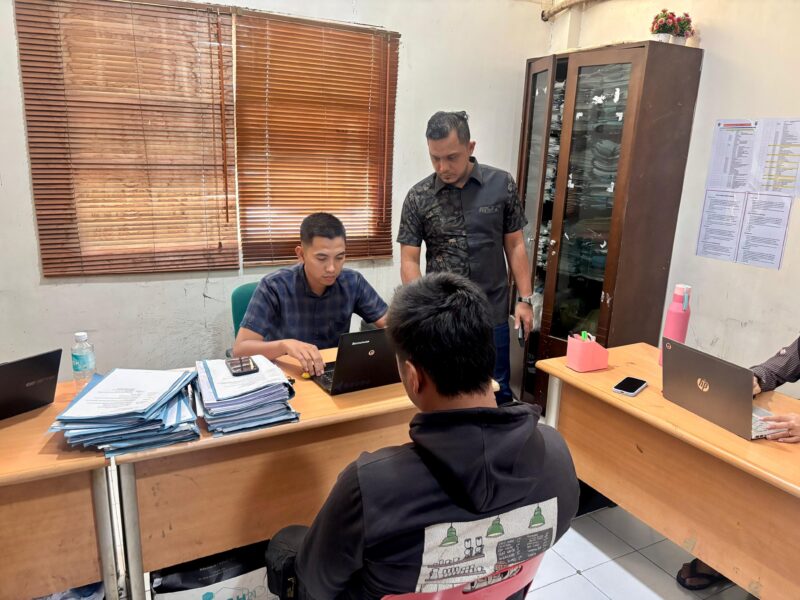 Saksi memberikan keterangan terkait laporan dugaan pelecehan seksual terhadap mantan karyawan salah satu usaha refleksi di Banda Aceh, Kamis (3/9/2026). Foto: Dok. Istimewa 