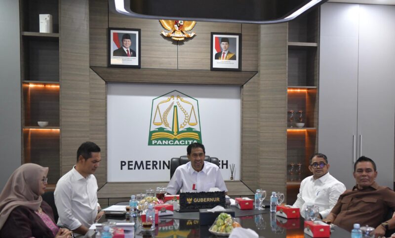 Gubernur Aceh selaku Pemegang Saham Pengendali memimpin RUPSLB PT Bank Aceh Syariah secara hybrid di Pendopo Gubernur Aceh, Banda Aceh, Rabu (2/9/2026). Foto: Dok. Istimewa 
