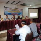 Ket Foto: Babinsa Koramil 02/Bebesen Serka Sukardi Gayo mengikuti Musrenbangdes Tahun 2027 di Kantor Desa Lemah Burban, Kamis (10/9/2026).Dok:Ist