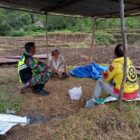 Ket Foto: Babinsa Koramil 04/Bintang Serda Arif Fahmi melaksanakan Komsos bersama petani di Desa Wih Setie, Kecamatan Bintang, Aceh Tengah, Minggu (20/9/2026).dok:Ist
