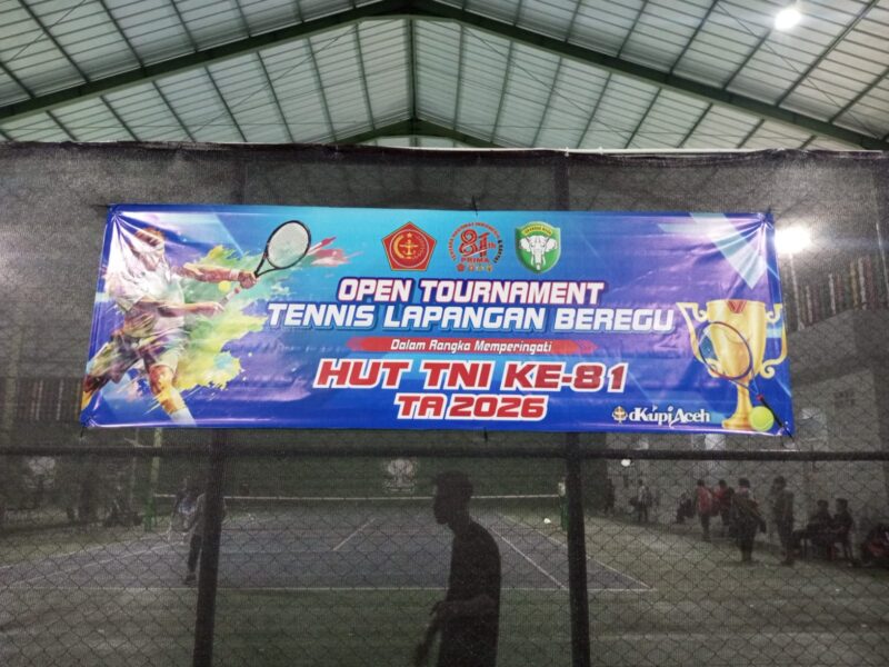 Peserta mengikuti Open Tournament Tenis Lapangan Beregu dalam rangka memperingati HUT ke-81 TNI Tahun 2026.dok:Ist