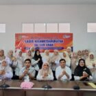 Kepala Dinas Kesehatan Kota Banda Aceh bersama dokter spesialis, tenaga kesehatan, dan peserta OJT berfoto bersama usai kegiatan pelatihan kegawatdaruratan ibu dan anak di RSIA Kota Banda Aceh, Rabu (4/9/2026). Foto: Dok. Diskominfo Kota Banda Aceh