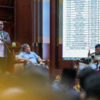 Kepala Posko Wilayah Satgas Percepatan Rehabilitasi dan Rekonstruksi (PRR) Aceh, Safrizal ZA, mendorong pemerintah daerah di Aceh mempercepat realisasi Transfer ke Daerah (TKD) Tambahan Tahun Anggaran 2026. Foto: Dok. Satgas PRR Wilayah Aceh