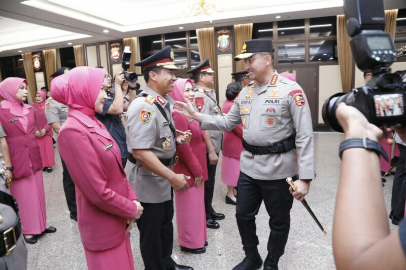 Kapolda Aceh Irjen Pol. Ruddi Setiawan menghadiri pelantikan dan serah terima jabatan sejumlah Pati dan Pamen Polri di Rupattama Mabes Polri, Jakarta, Sabtu (3/10/2026). Foto: Dok. Istimewa 