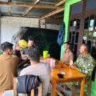 Serka Kusyadi, melaksanakan Komunikasi Sosial (Komsos) bersama warga di Desa Telegesari, Jumat (2/10/2026).dok:Ist