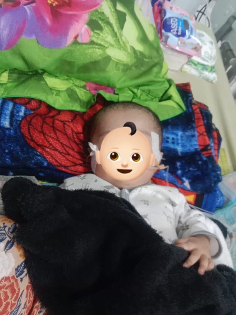 Seorang balita asal Kampung Arul Pertik, Kecamatan Rusip Antara, Kabupaten Aceh Tengah, tengah berjuang melawan penyakit kelainan jantung yang disertai gangguan pada paru-paru. Foto: Dok. Rizkan/Acehnow.com