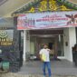 Aktivis Gayo, Saparuda IB, saat resmi melaporkan dugaan penggelembungan harga (mark-up) dalam pengadaan Alat Permainan Edukasi (APE) pada Dinas Pendidikan dan Kebudayaan (Disdikbud) Kabupaten Aceh Tengah kepada Kejaksaan Negeri Aceh Tengah, Selasa (13/10/2026). Foto: Dok. Rizkan/Acehnow.com