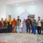 Bupati Aceh Tengah, Drs. Haili Yoga, M.Si., melakukan kunjungan kerja dan bersilaturahmi langsung dengan masyarakat Kampung Umang, Kecamatan Linge, Minggu (25/10/2026),foto:Doc.rizkan/Acehnow.com.