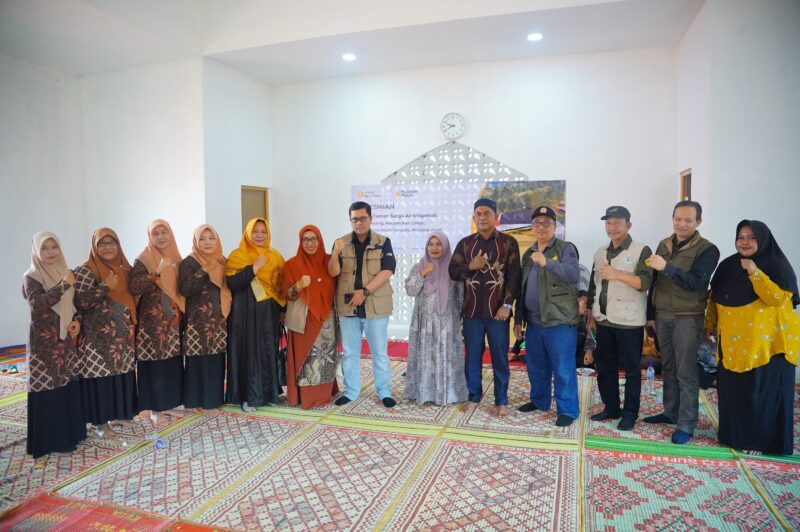 Bupati Aceh Tengah, Drs. Haili Yoga, M.Si., melakukan kunjungan kerja dan bersilaturahmi langsung dengan masyarakat Kampung Umang, Kecamatan Linge, Minggu (25/10/2026),foto:Doc.rizkan/Acehnow.com.