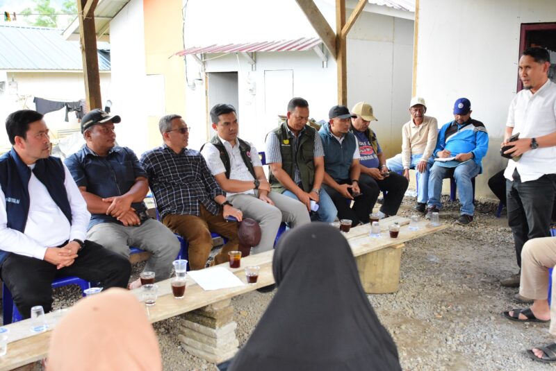 Bupati Aceh Tengah, Drs. Haili Yoga, M.Si, melaksanakan kunjungan kerja ke Kampung Kejurun Syiah Utama, Kecamatan Bintang, Kabupaten Aceh Tengah, Sabtu (31/10/26).foto:doc, rizkan/Acehnow.com.