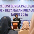 Bunda PAUD Kota Banda Aceh, Illiza Sa’aduddin Djamal, menyampaikan sambutan pada Lomba Apresiasi Bunda PAUD Gampong se-Kecamatan Kuta Alam, Sabtu (17/10/2026). Foto: Dok. Prokopim Kota Banda Aceh