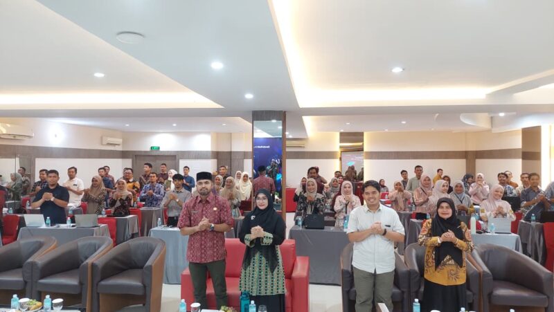 Sebanyak 60 ASN di lingkungan Pemerintah Kota Banda Aceh mengikuti pelatihan pemanfaatan AI untuk meningkatkan produktivitas dan kinerja, Kamis (15/10/2026). Foto: Dok. Diskominfo Kota Banda Aceh