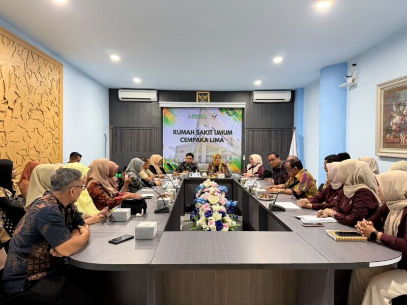 Dinas Kesehatan Kota Banda Aceh melalui Bidang Pelayanan Kesehatan (Yankes) melaksanakan visitasi ke Rumah Sakit Cempaka Lima pada Kamis (22/10/2026). Foto: Dok. Dinkes Kota Banda Aceh
