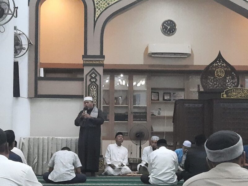 Dinas Syariat Islam Kota Banda Aceh kembali menggelar Kajian Dakwah ASN Pemko Banda Aceh di Mesjid Al-Fitrah Keutapang/Geuceu Meunara, Kamis (29/10/2026) malam. Foto: Dok. Diskominfo Kota Banda Aceh